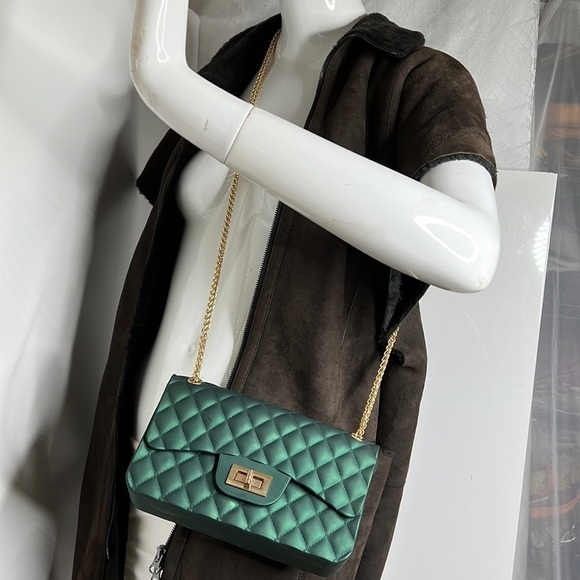 Emerald Green Rubber Embossed Quilted Chain Shoulder Crossbody Flap Bag - Picture 11 of 11
